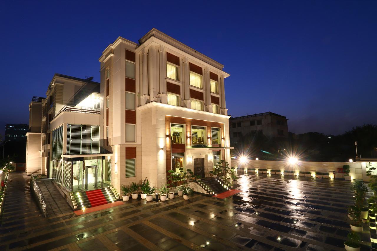 Ameya Suites Нью-Дели Экстерьер фото