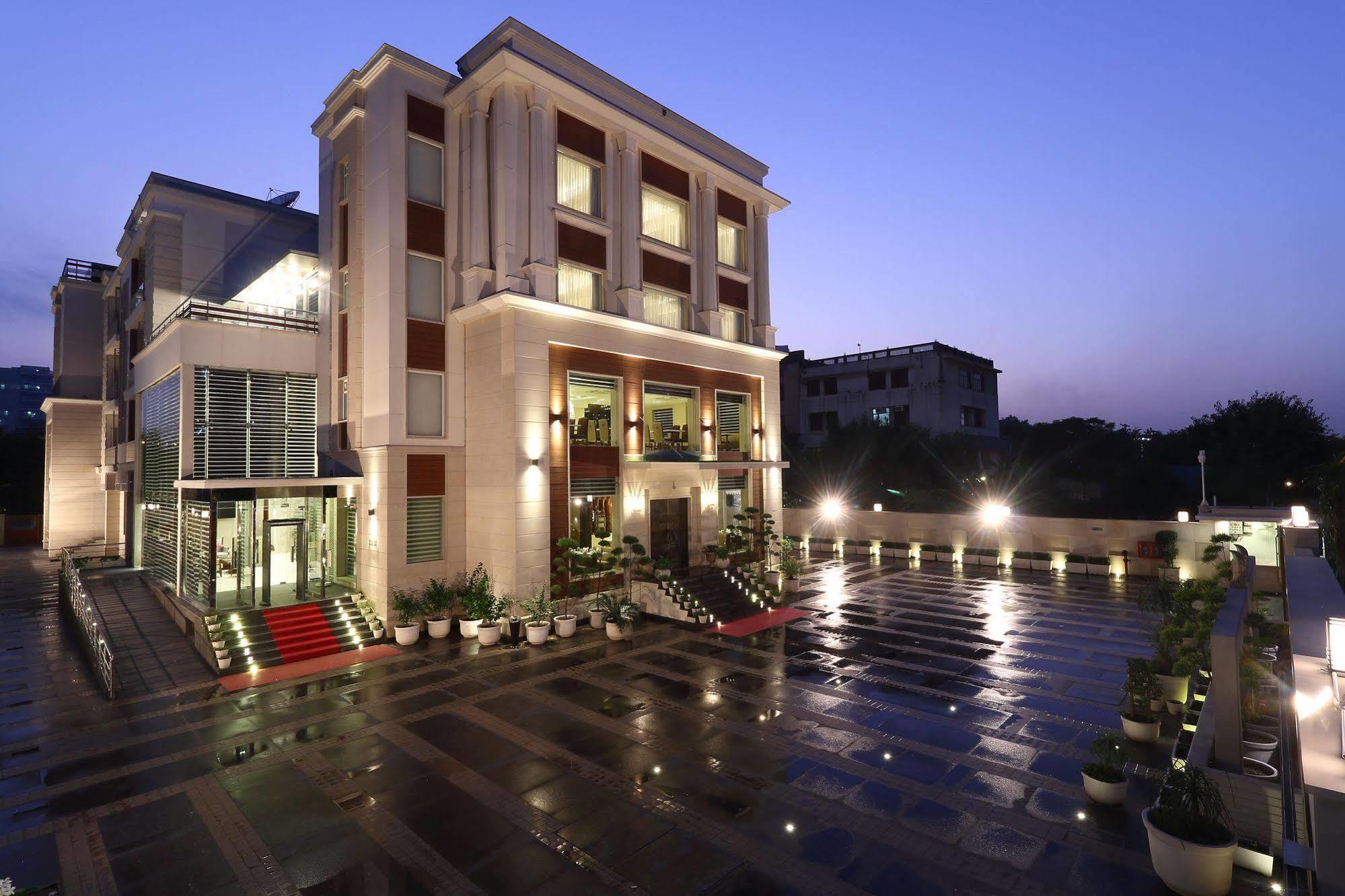 Ameya Suites Нью-Дели Экстерьер фото